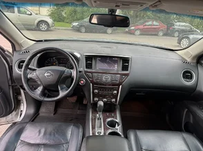 Nissan Pathfinder-3.webp
